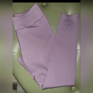 Uniqlo AIRism Lavender Leggings